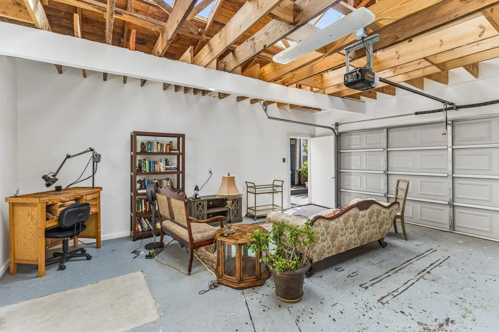 4608 Wally Avenue Austin TX 78721