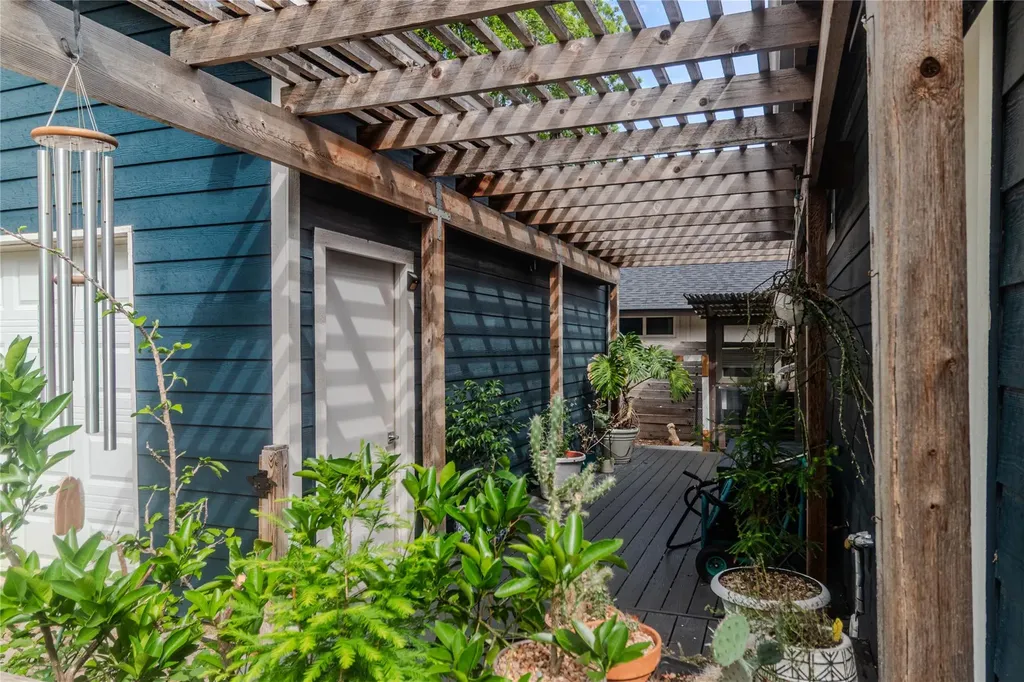 4608 Wally Avenue Austin TX 78721
