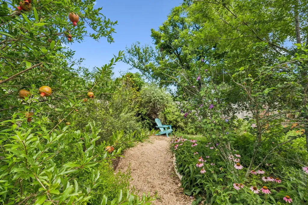 4608 Wally Avenue Austin TX 78721