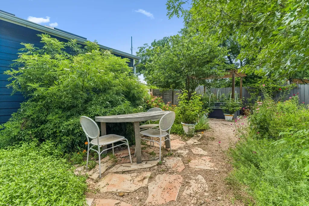 4608 Wally Avenue Austin TX 78721