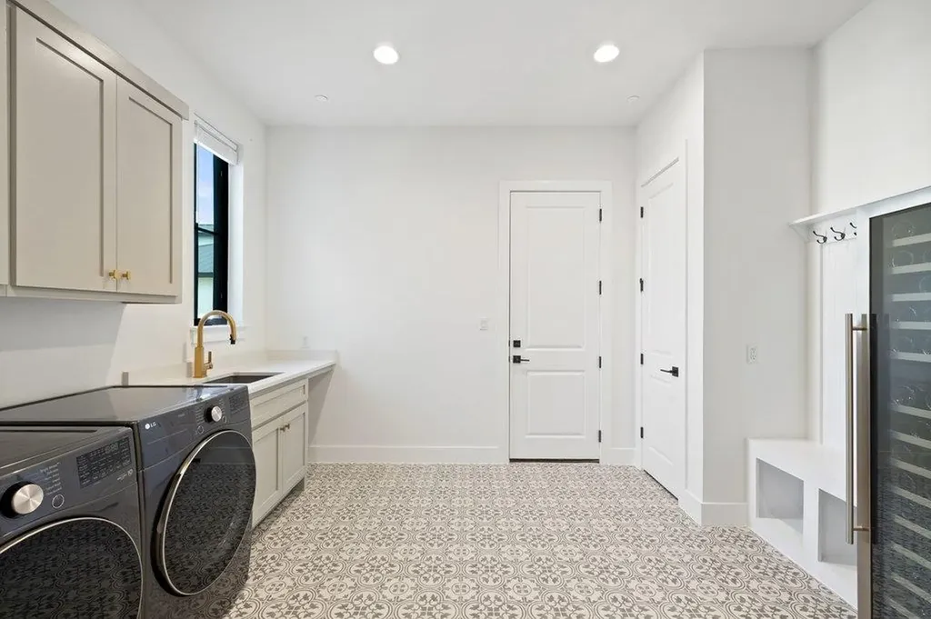 7516 Davenport Divide Road Austin TX 78738