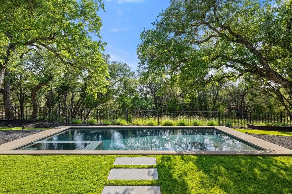 7516 Davenport Divide Road Austin TX 78738