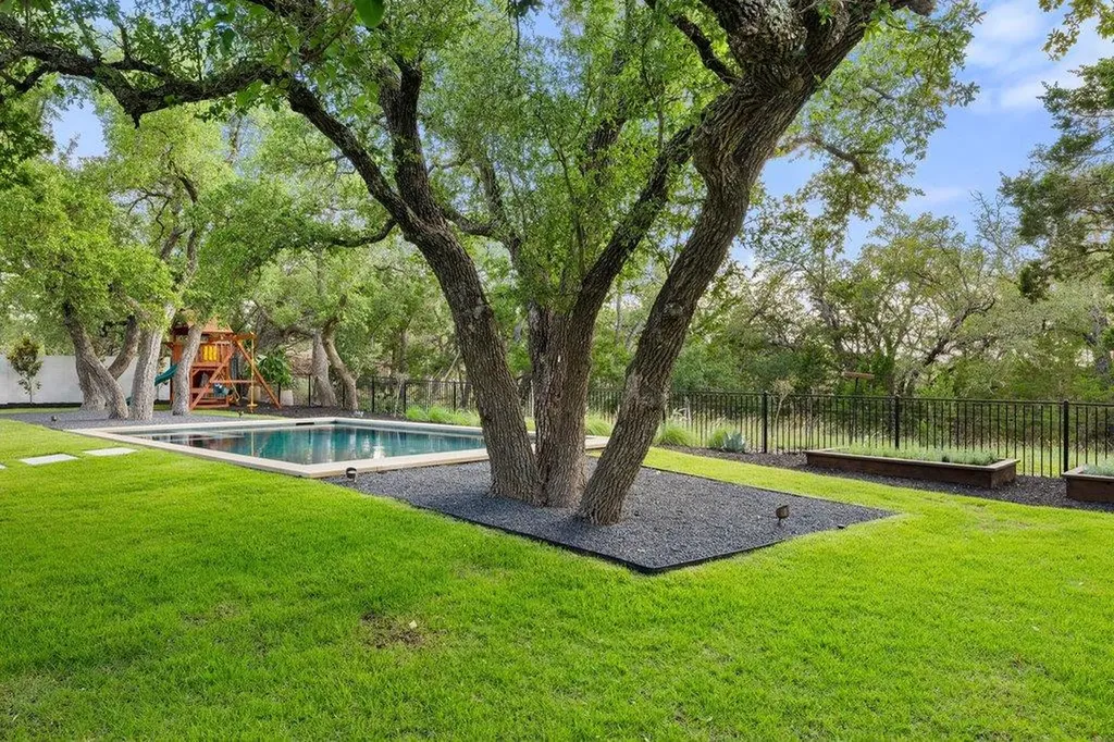 7516 Davenport Divide Road Austin TX 78738