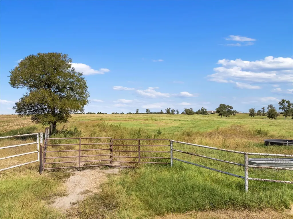 12500 County Line Road Elgin TX 78621