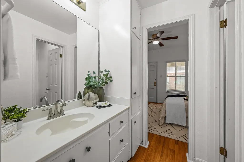 2529 Rio Grande Street Austin TX 78705