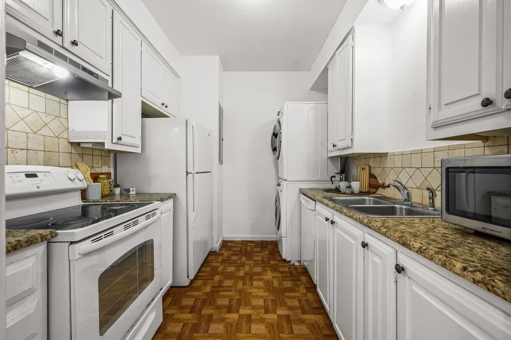 2529 Rio Grande Street Austin TX 78705