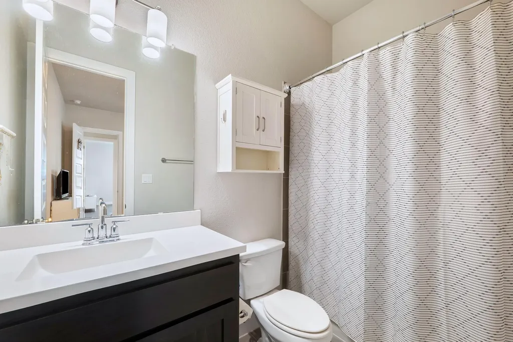 1009 Legacy Crossing Georgetown TX 78628