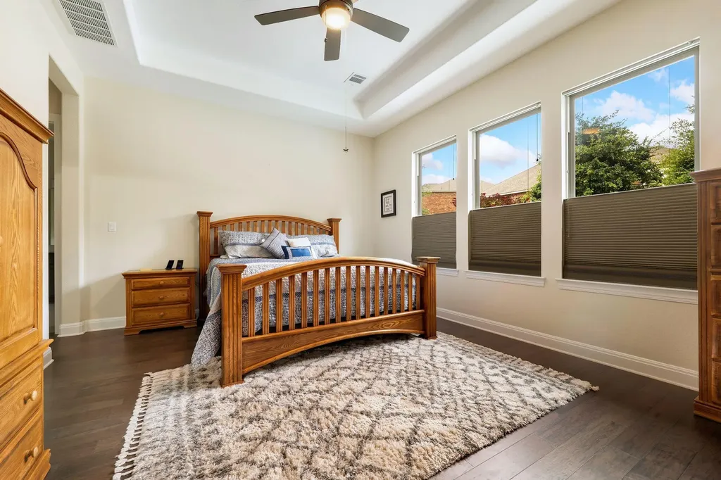 1009 Legacy Crossing Georgetown TX 78628