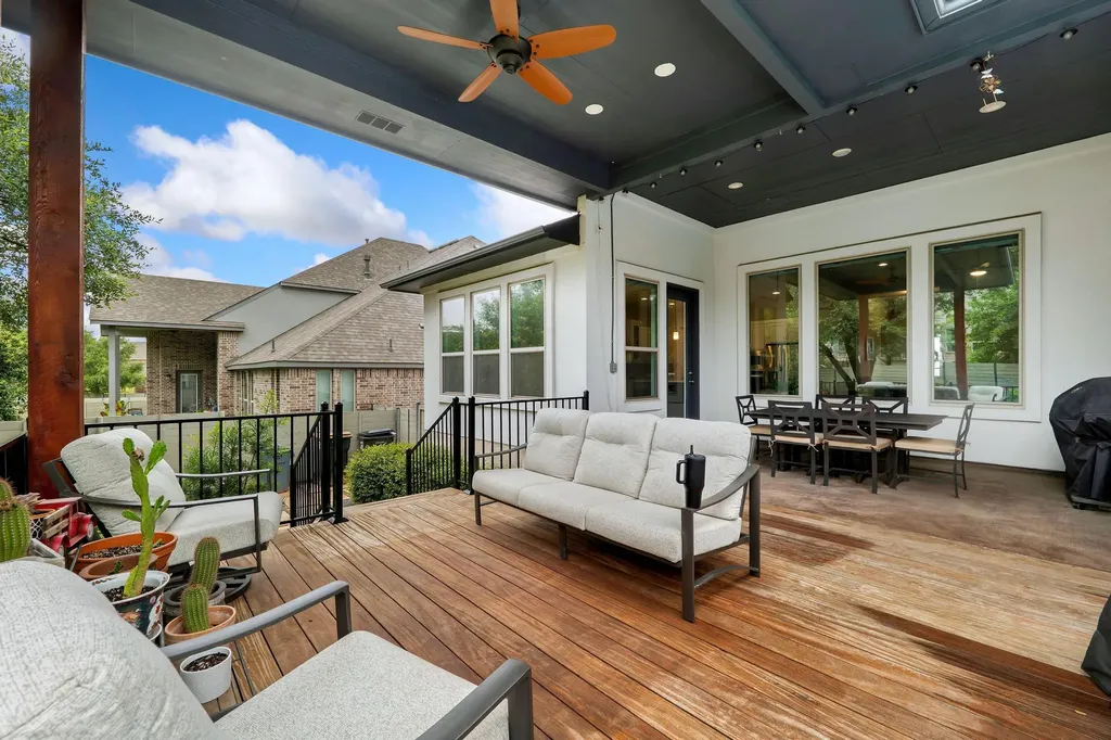 1009 Legacy Crossing Georgetown TX 78628