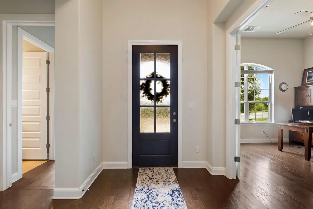1009 Legacy Crossing Georgetown TX 78628