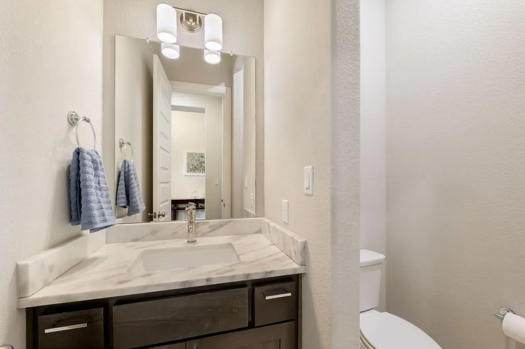 1009 Legacy Crossing Georgetown TX 78628