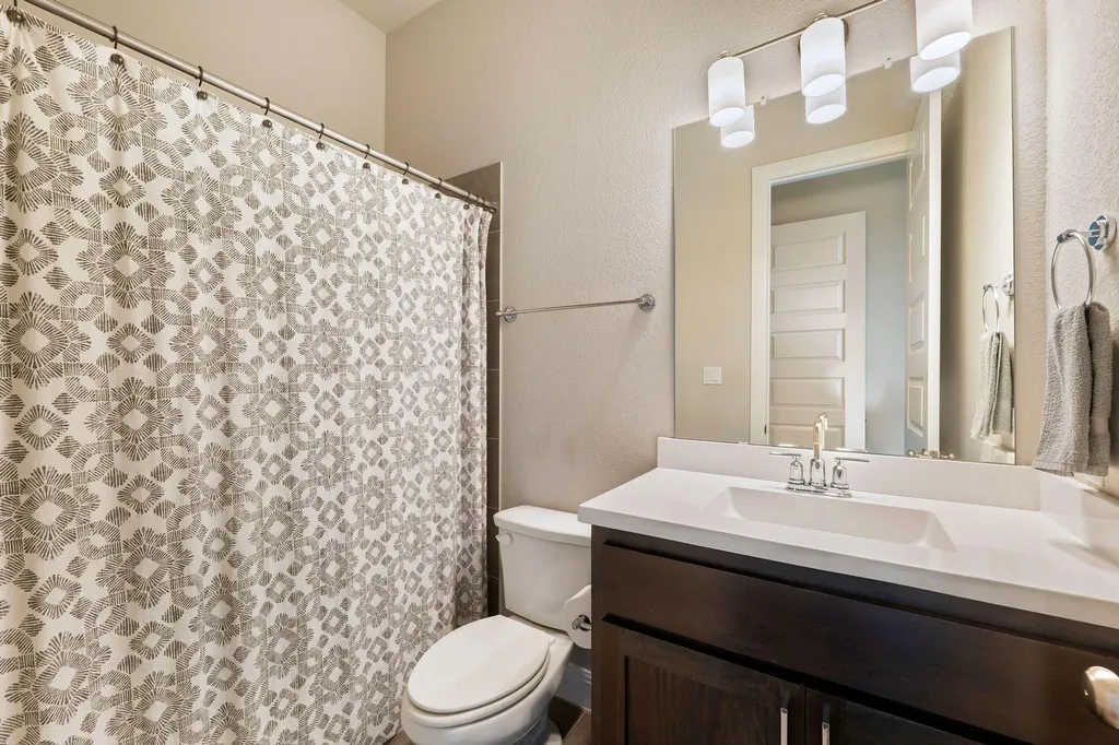 1009 Legacy Crossing Georgetown TX 78628