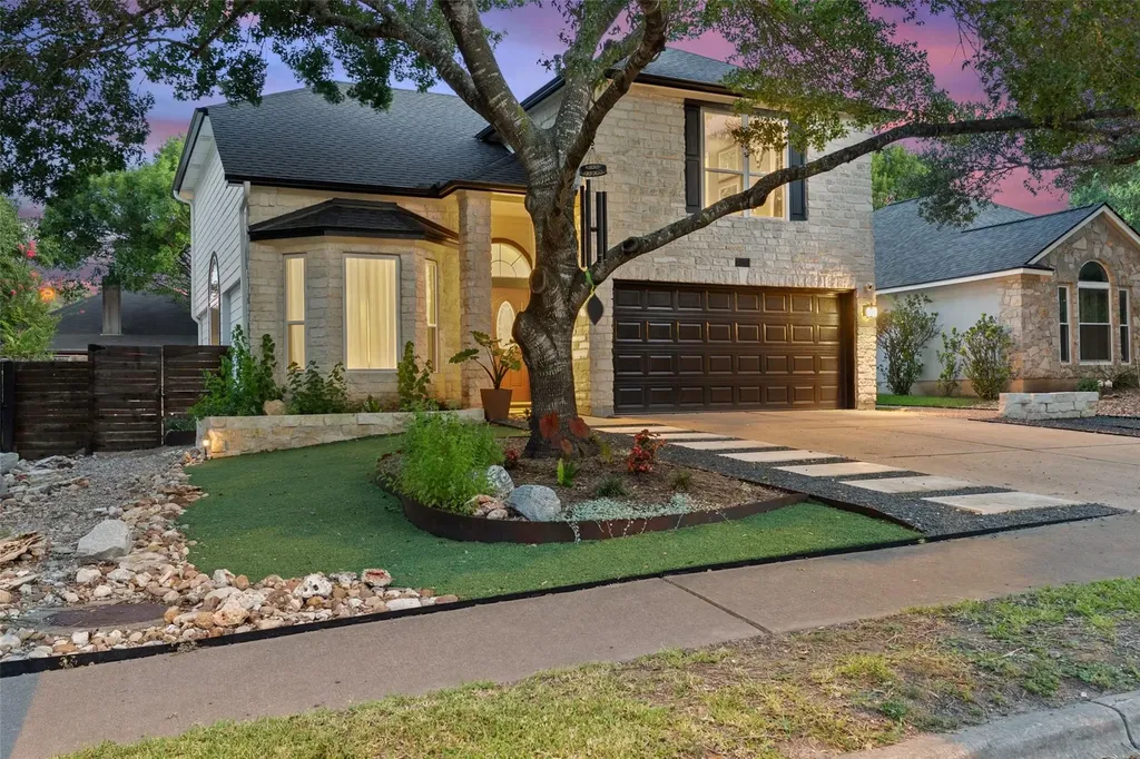 1209 Tetbury Lane Austin TX 78748