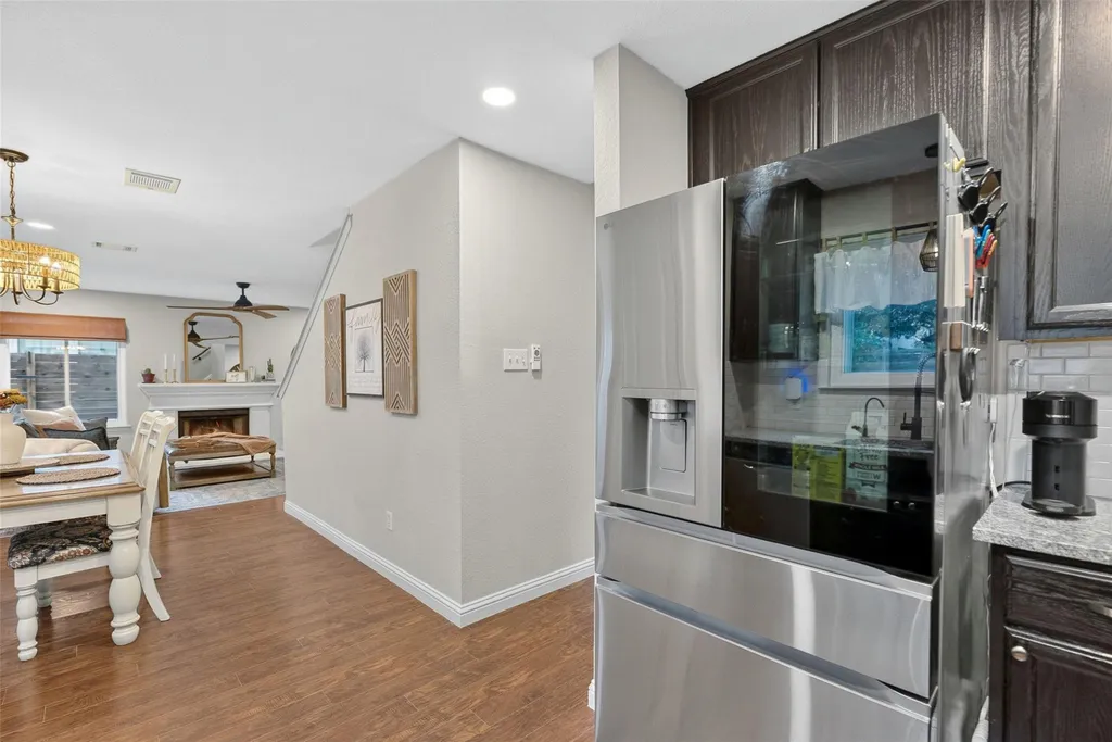 1209 Tetbury Lane Austin TX 78748