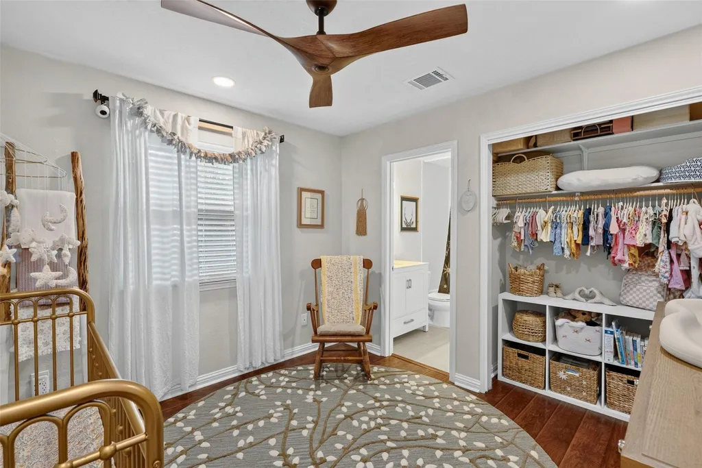 1209 Tetbury Lane Austin TX 78748