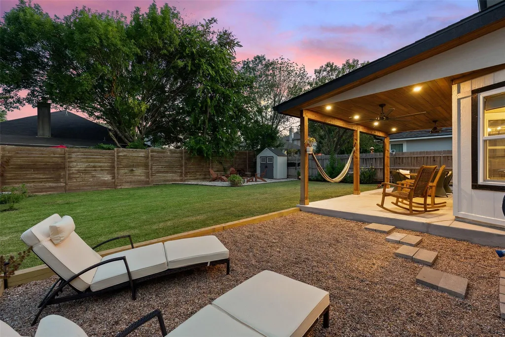 1209 Tetbury Lane Austin TX 78748