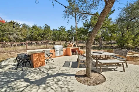 10105 Little Creek Circle Dripping Springs TX 78620