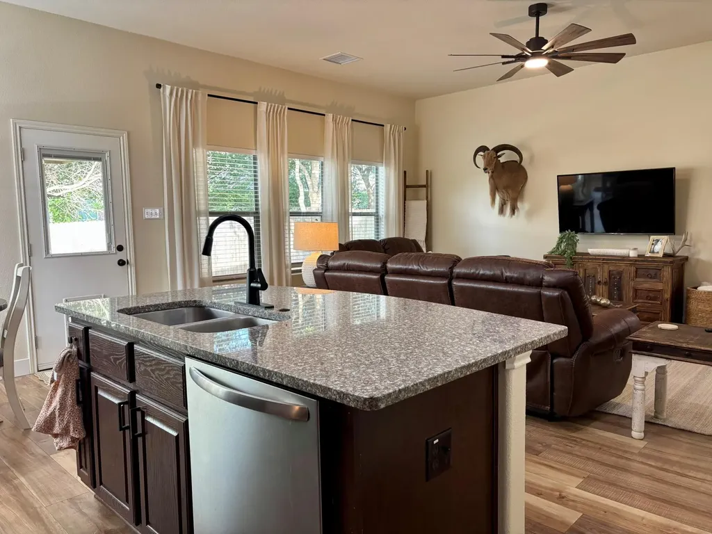 604 Cerezo Drive Leander TX 78641
