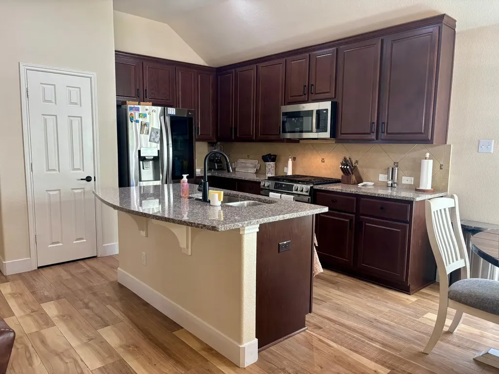 604 Cerezo Drive Leander TX 78641