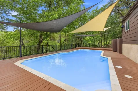 1004 Jousting Place Austin TX 78746