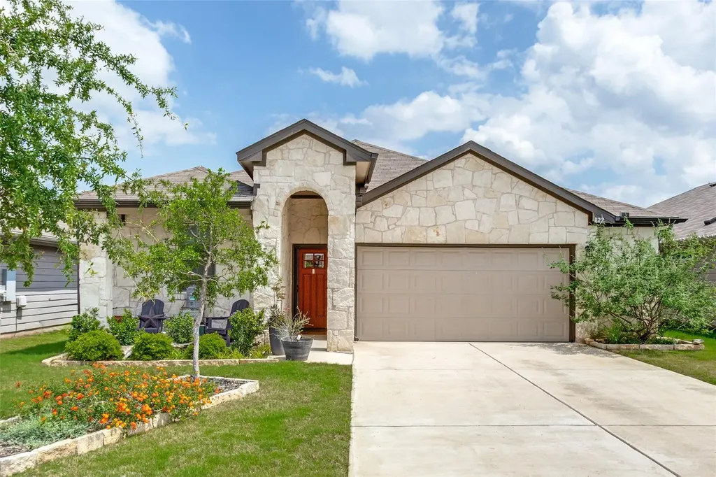 822 Pease River Way Hutto TX 78634