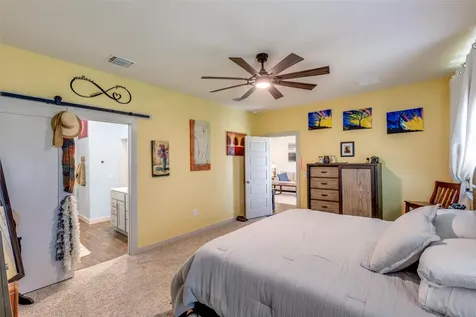 822 Pease River Way Hutto TX 78634