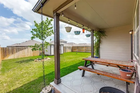 822 Pease River Way Hutto TX 78634