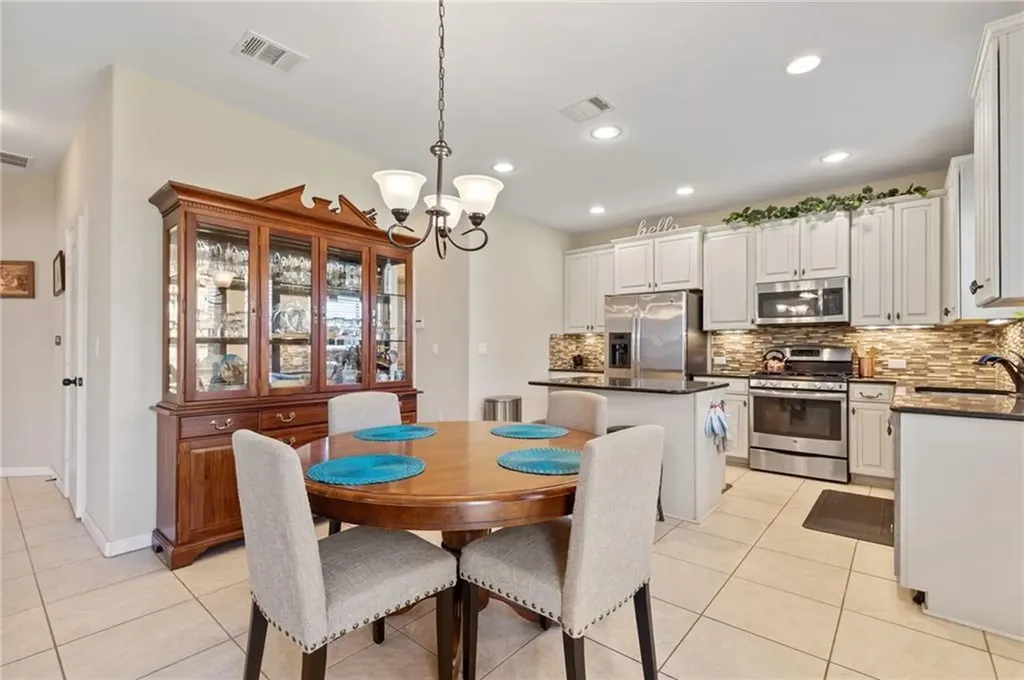 2337 Muzzie Lane Leander TX 78641