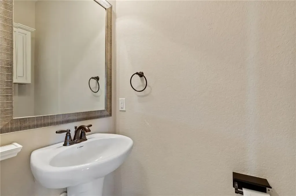 2337 Muzzie Lane Leander TX 78641