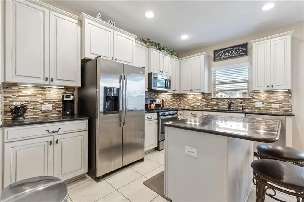 2337 Muzzie Lane Leander TX 78641