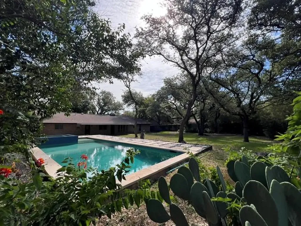 3803 Greystone Drive Austin TX 78731