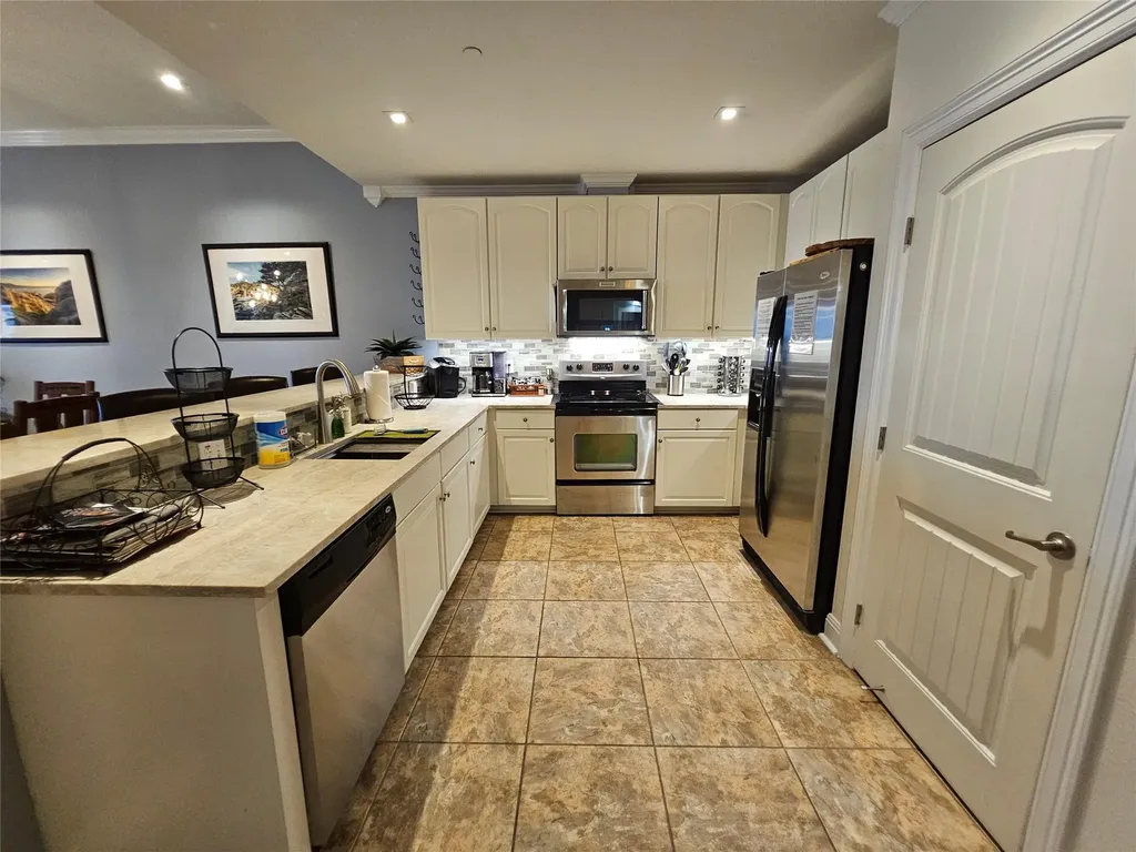 1001 The Cape Road Horseshoe Bay TX 78657