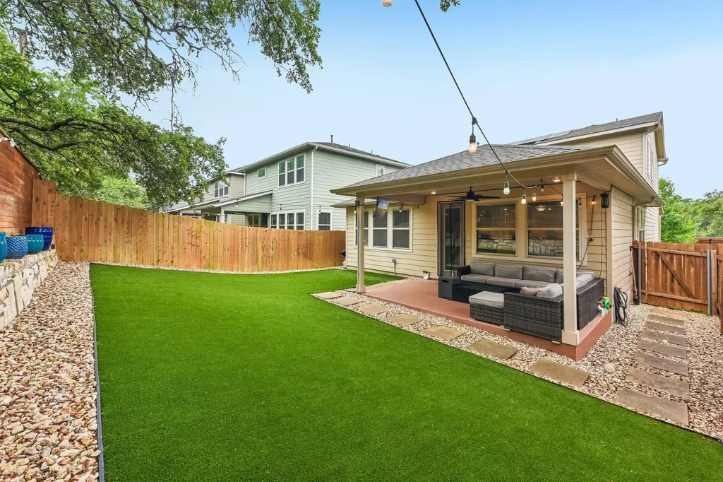 10219 Buster Drive Austin TX 78748