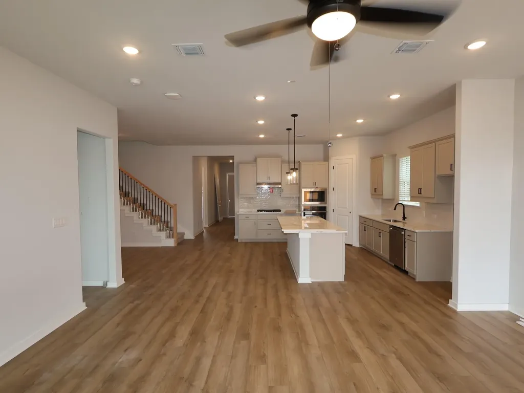348 Big Banyan Drive Dripping Springs TX 78620