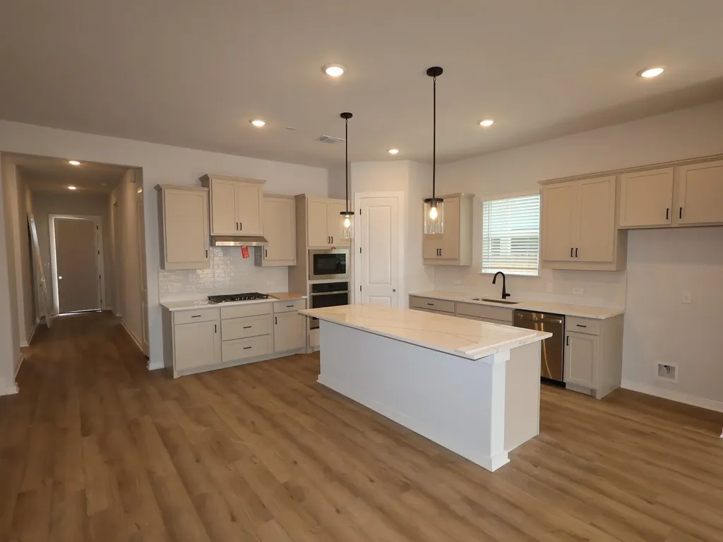 348 Big Banyan Drive Dripping Springs TX 78620