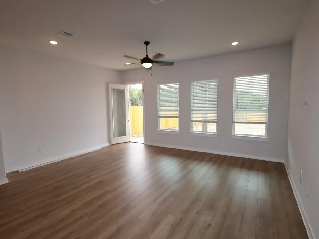 348 Big Banyan Drive Dripping Springs TX 78620