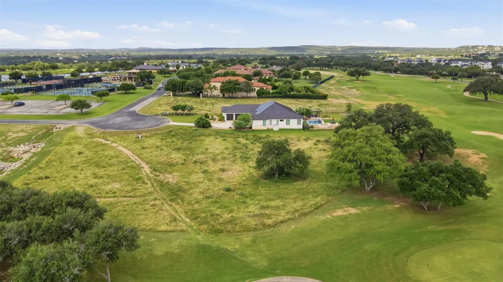 25500 Kahala Sunset Court Spicewood TX 78669