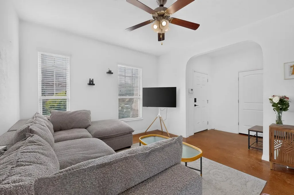4502 Esper Lane Austin TX 78725