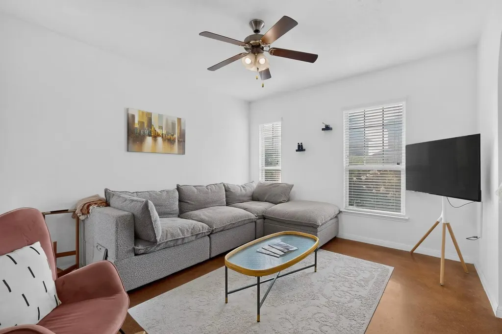 4502 Esper Lane Austin TX 78725