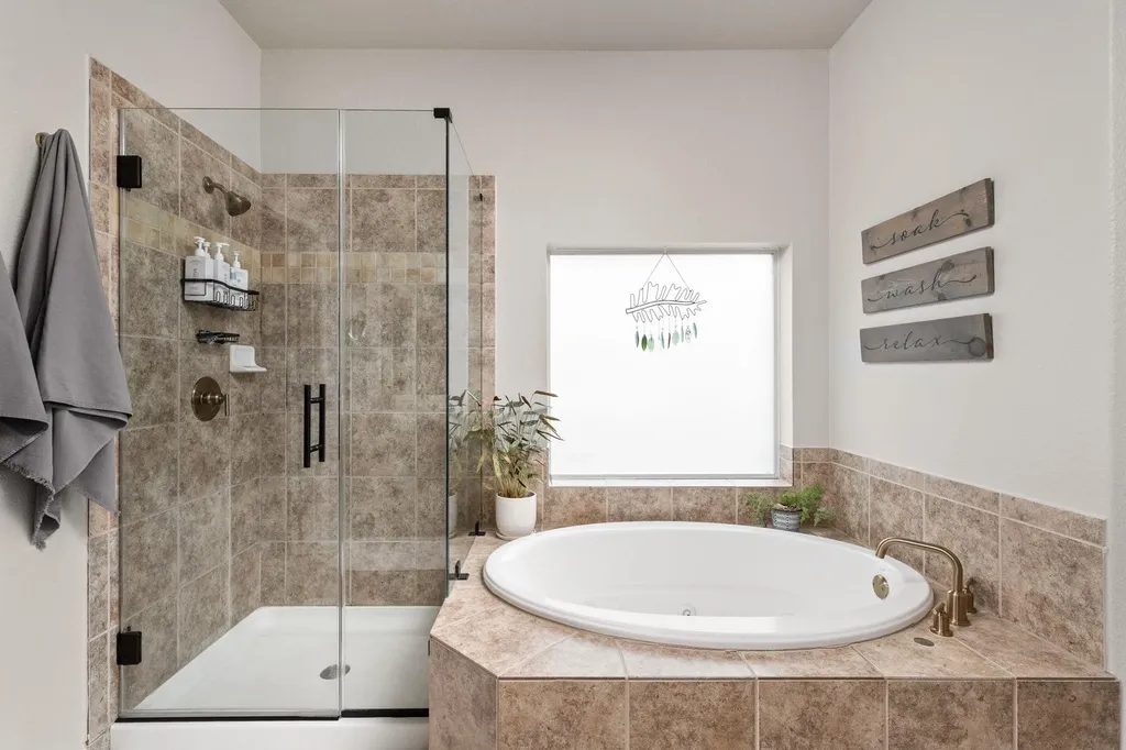 115 Desert Willow Way Austin TX 78737