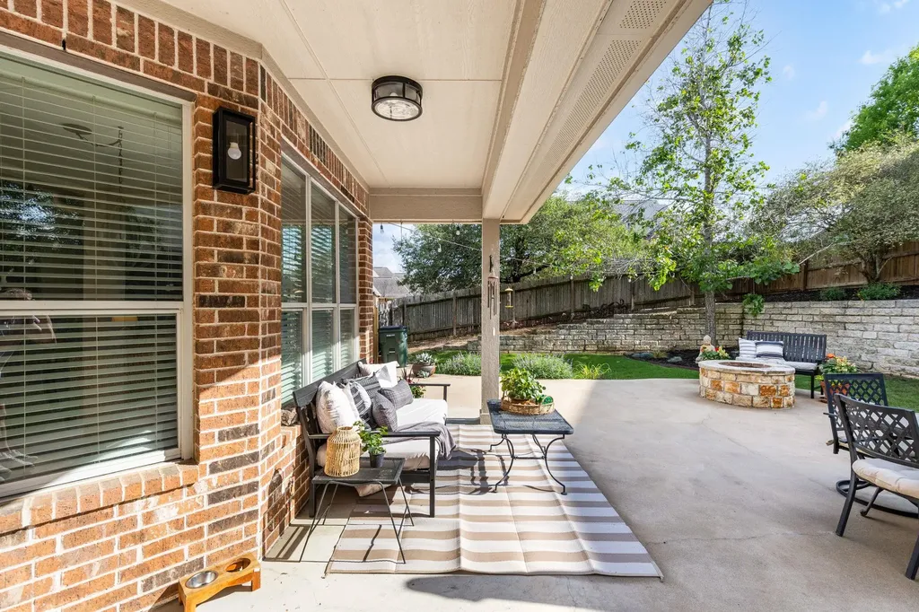 115 Desert Willow Way Austin TX 78737
