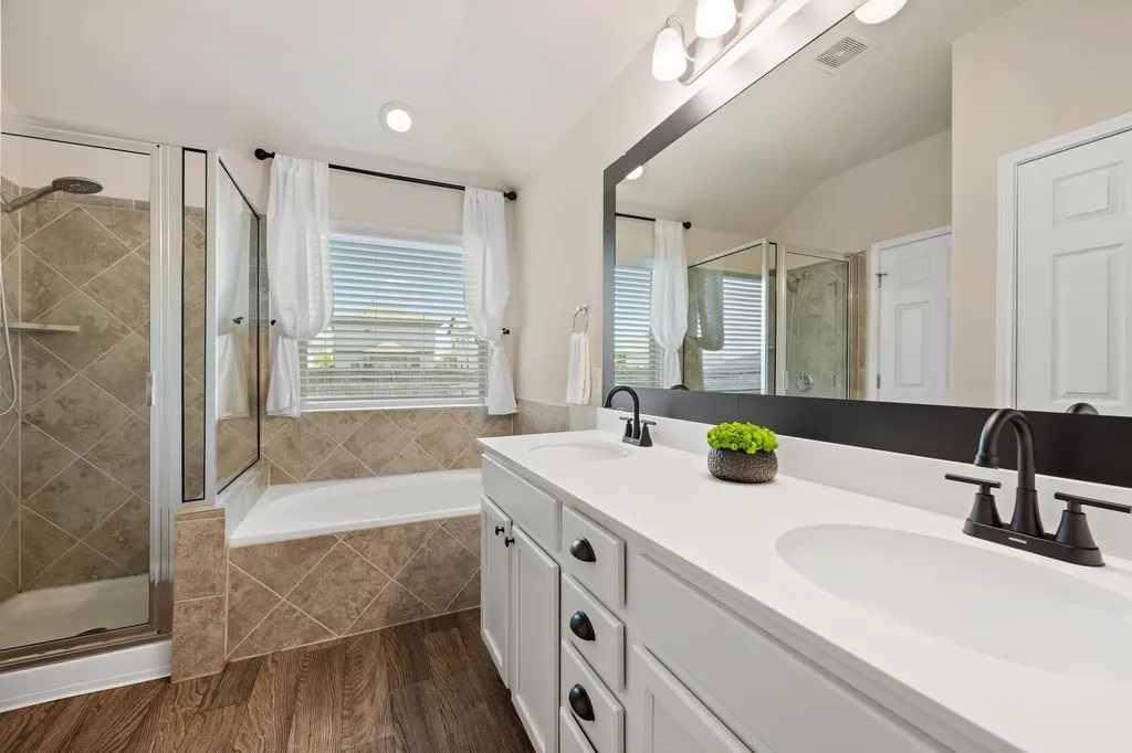 437 Rusk Bluff Avenue Leander TX 78641