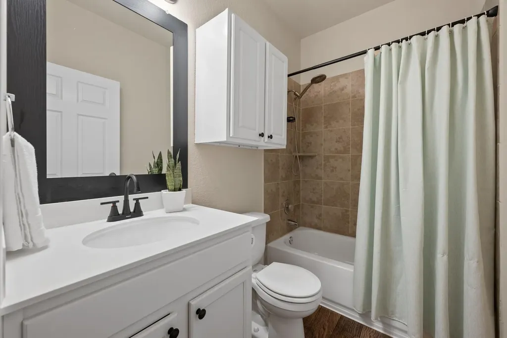 437 Rusk Bluff Avenue Leander TX 78641