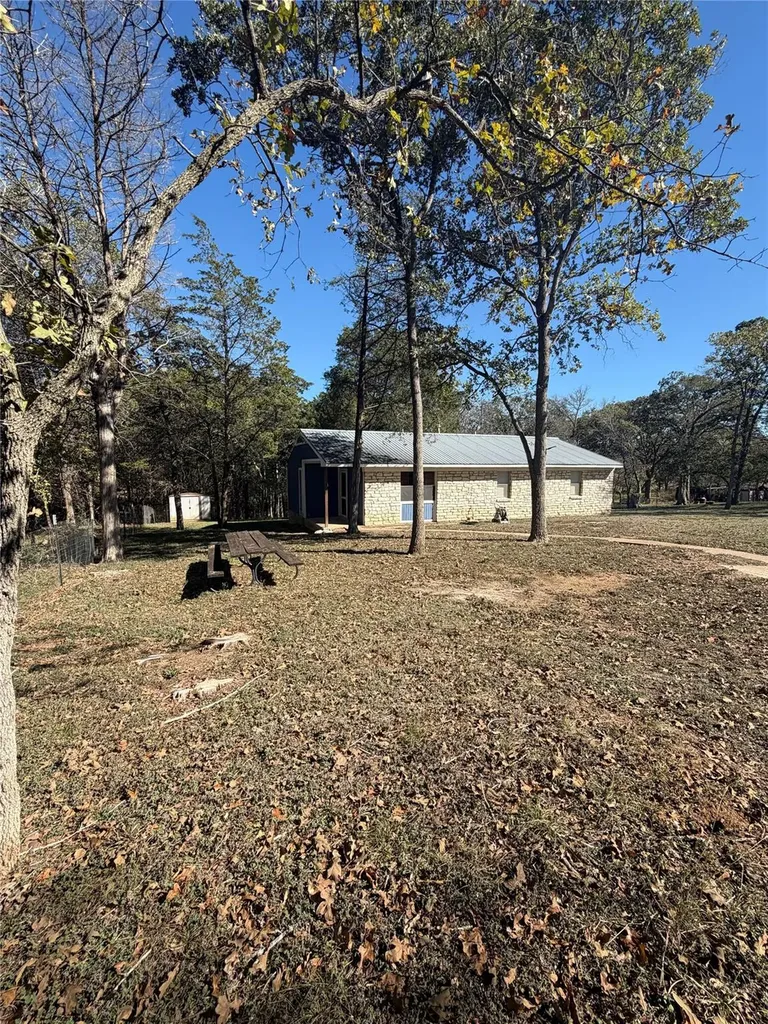 214 The Forest Road Dale TX 78616