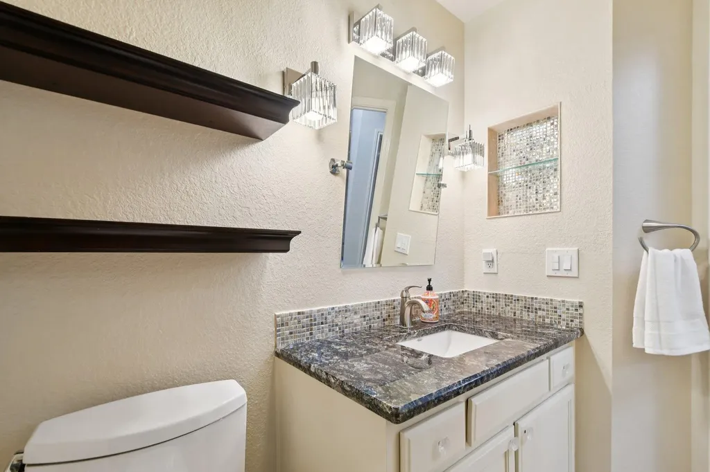 12604 Mcnelly Trail Austin TX 78732