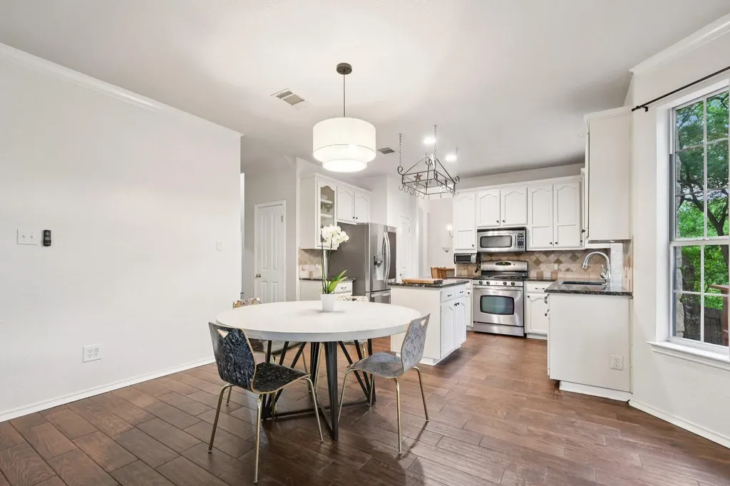12604 Mcnelly Trail Austin TX 78732