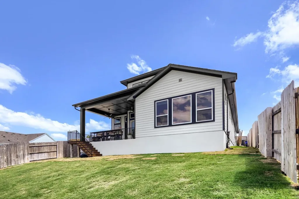 967 Iron Willow Loop Dripping Springs TX 78620