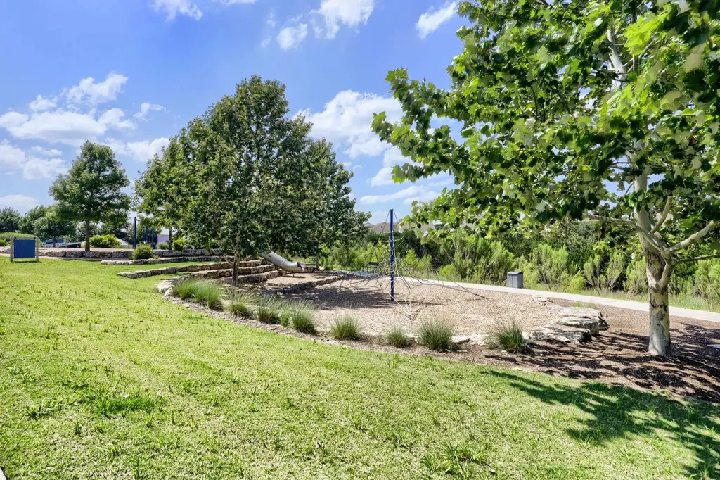 967 Iron Willow Loop Dripping Springs TX 78620