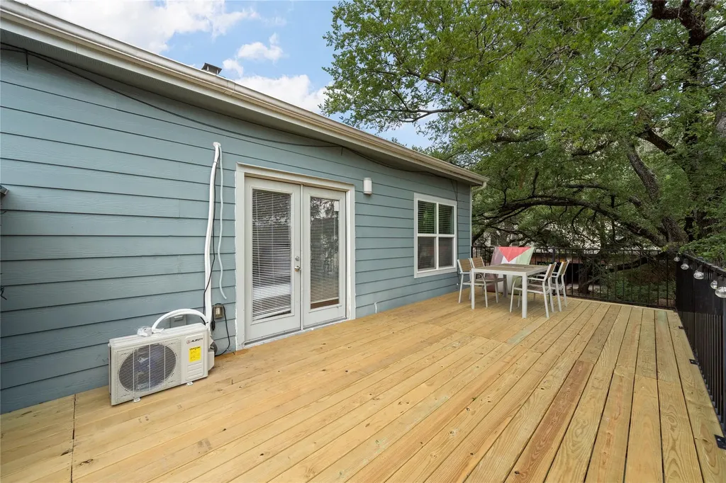 201 W 31st Street Austin TX 78705