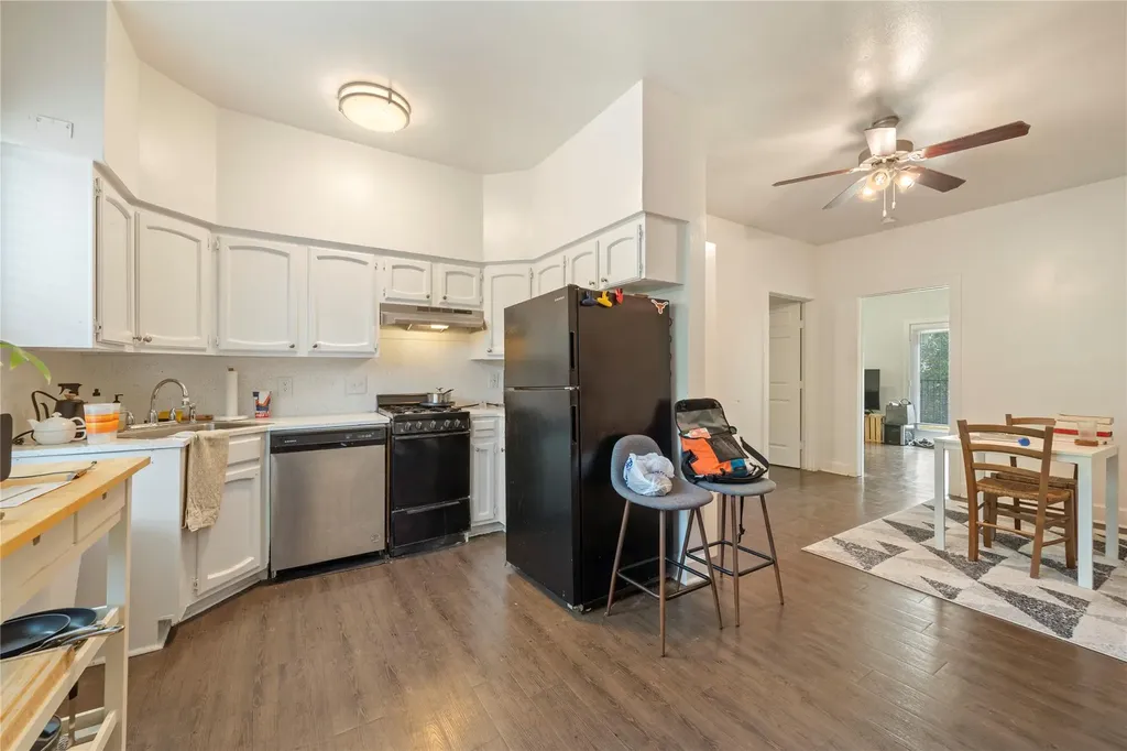 201 W 31st Street Austin TX 78705